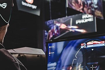 man video gaming at the game over festival