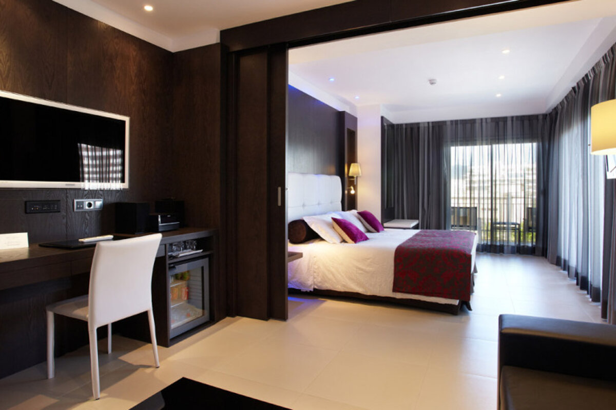 Saratoga Hotel, Palma de Mallorca family room