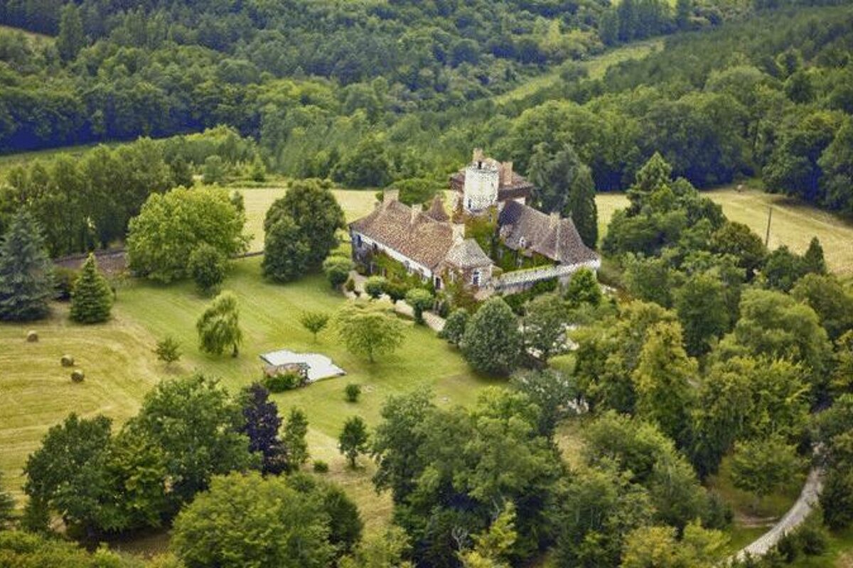 Beaux Villages Immobilier, Verteillac chateau