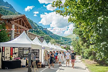 Stalls at the Avaline Savoyard fair in Val d'Isere