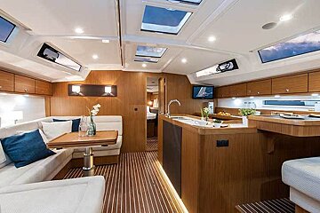 Bavaria Cruiser 56 16.75m Sailing Yacht, Palma de Mallorca saloon