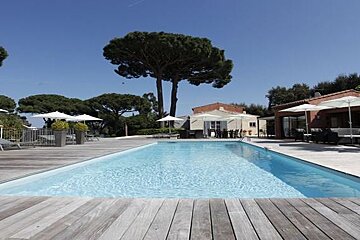 Les Capucines, Gassin swimming pool