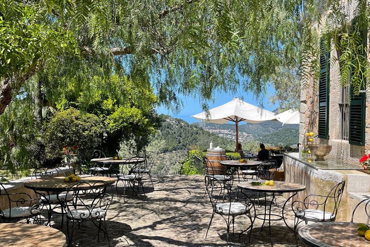 Ca's Xorc Restaurant, Soller