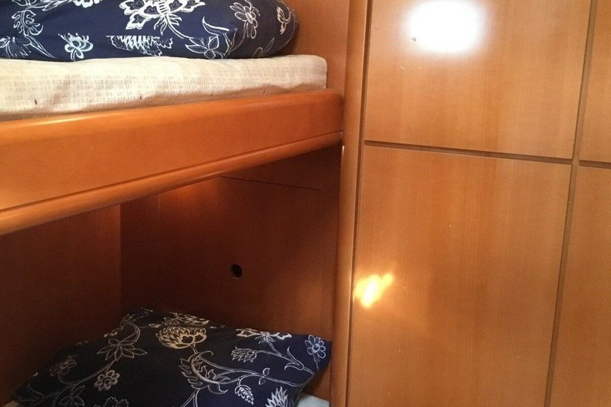 Lagoon 500 15.5m Catamaran, Mallorca Island cabin