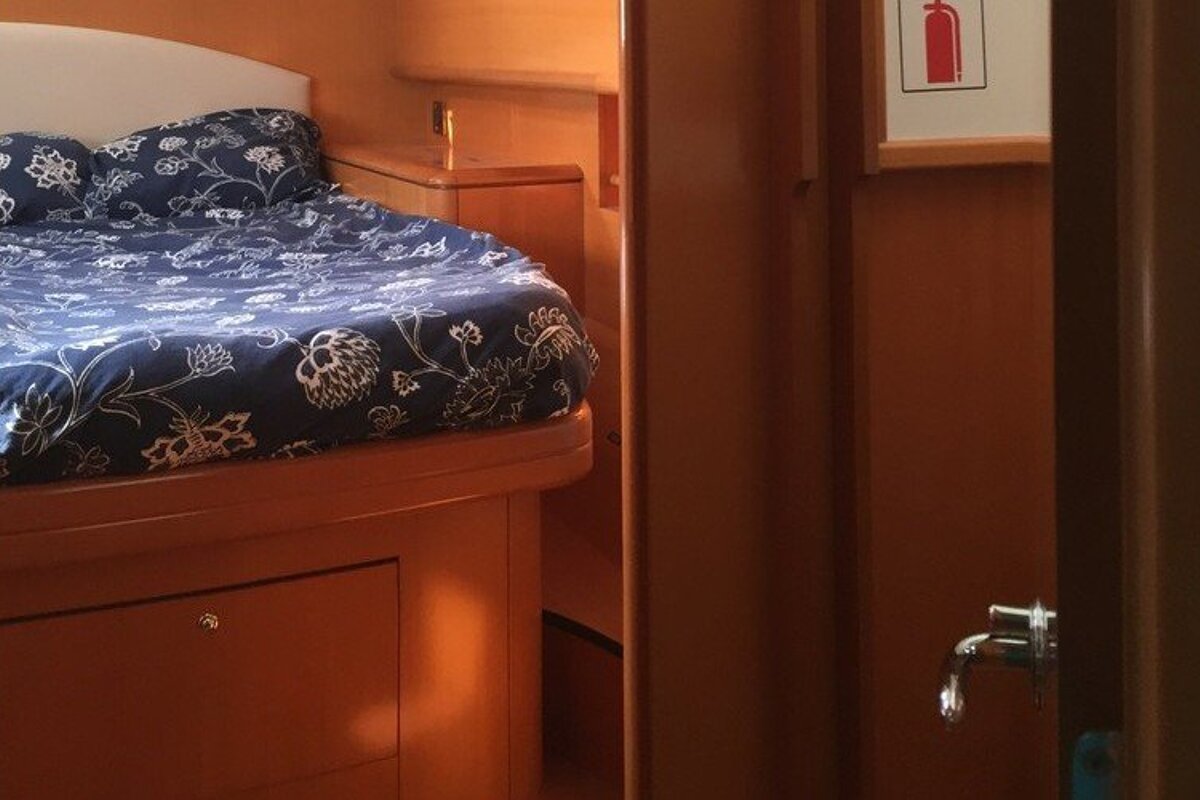 Lagoon 500 15.5m Catamaran, Mallorca Island cabin