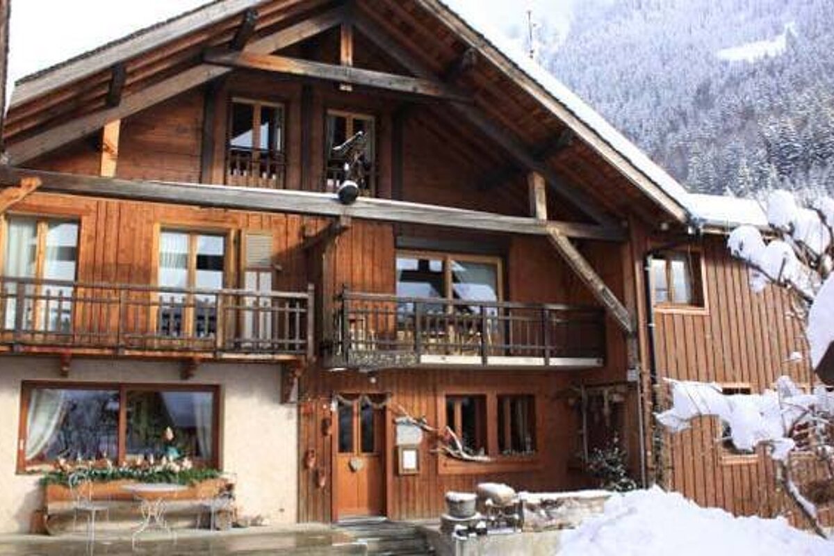 Les Ardoisiers Chalet, Morzine exterior