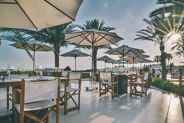 Destino Restaurant & Poolside Bar, Talamanca restaurant terrasse