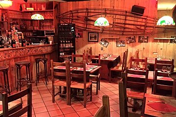 Le Trappeur Restaurant, Les Deux Alpes interior