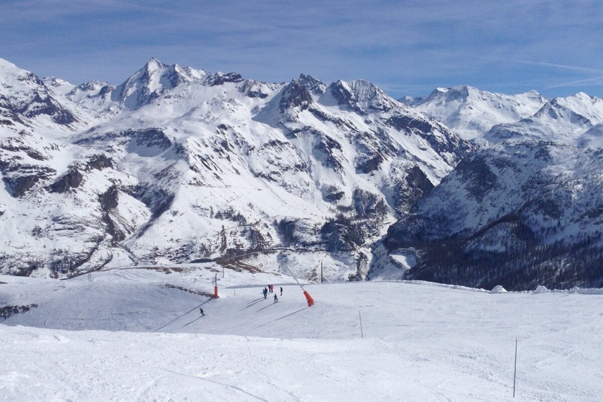 a light dusting of snow on the pistes in val disere