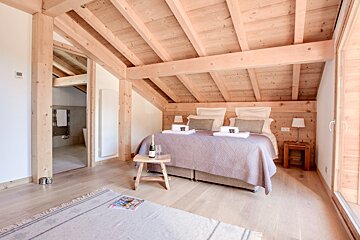 North Star Chalet, Morzine double room