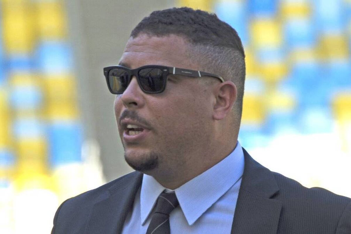 Ronaldo (Nazario) relaxes in Formentera