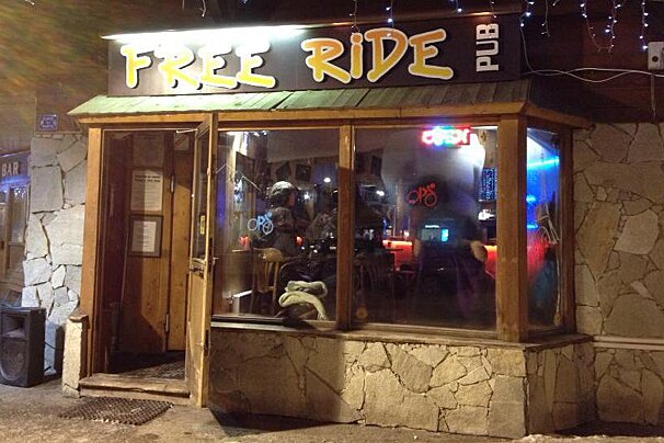 FreeRide Cafe Bar, Alpe d'Huez exterior