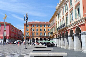 Place Massena & Galerie Lafayette, Nice
