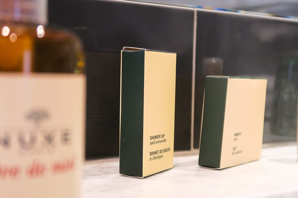 The word nuxe that is on a bottle