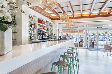 The FERGUS Style Soller Beach Hotel Bar