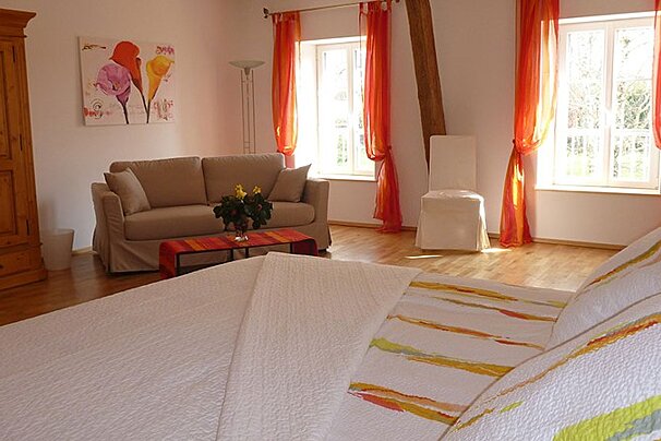 Domaine du Papillon, Bordeaux Area double bedroom