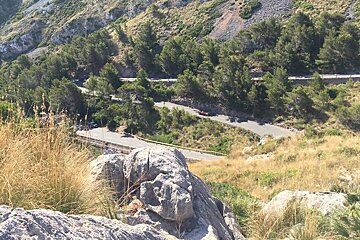 hairpins in the road in mallorca