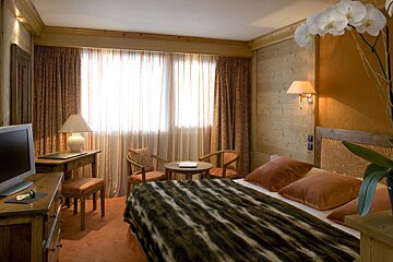 Le Carlina Hotel, Courchevel 1850 double bedroom