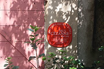 a sign outside an attraction in provence