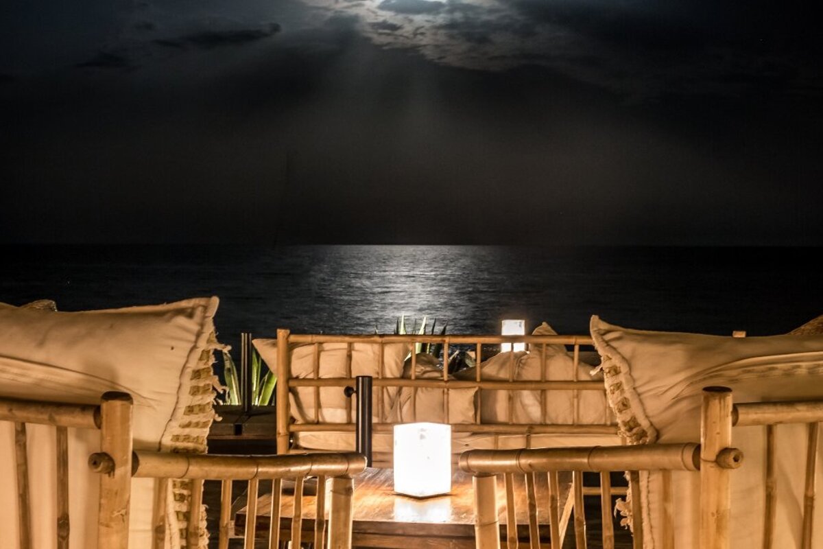 Aiyanna Restaurant, Cala Nova restaurant terrasse