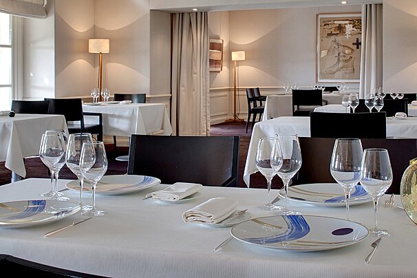 Chateau Cordeillan-Bages Restaurant, Pauillac interior