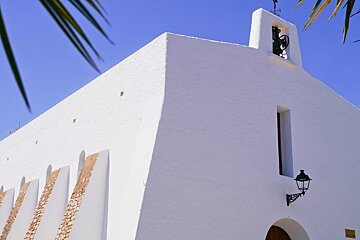 white wash church es cubells ibiza