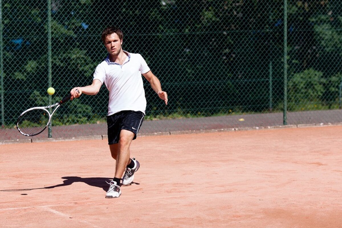 Parc des Dereches, Morzine tennis