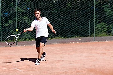 Parc des Dereches, Morzine tennis