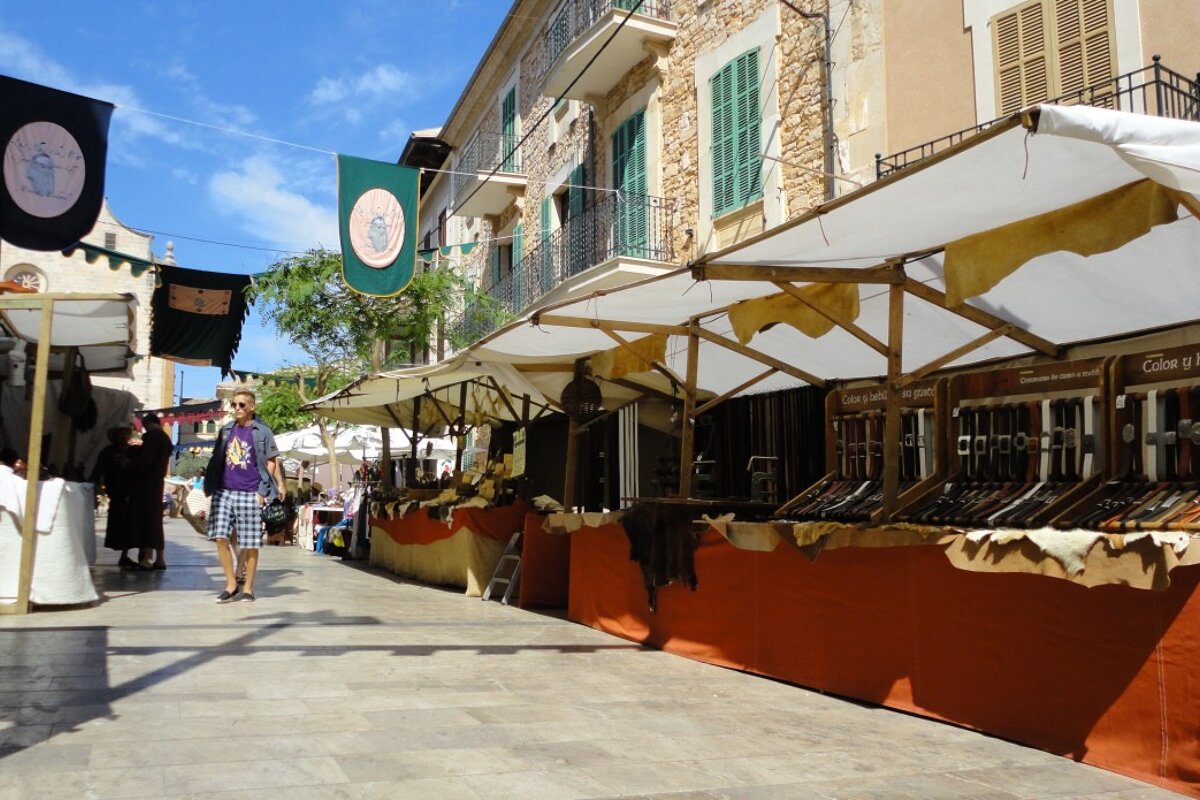 Markets and flags in santanyi