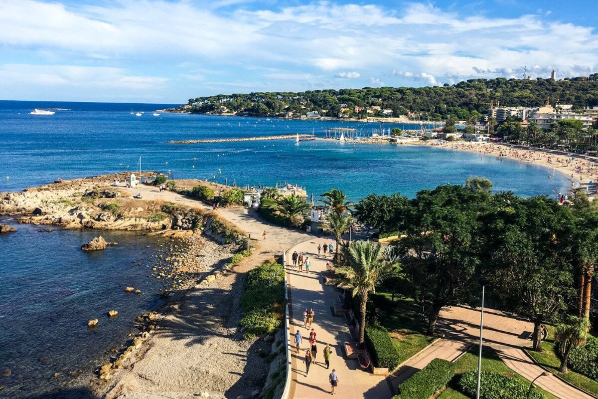 International arrivals on the rise in 