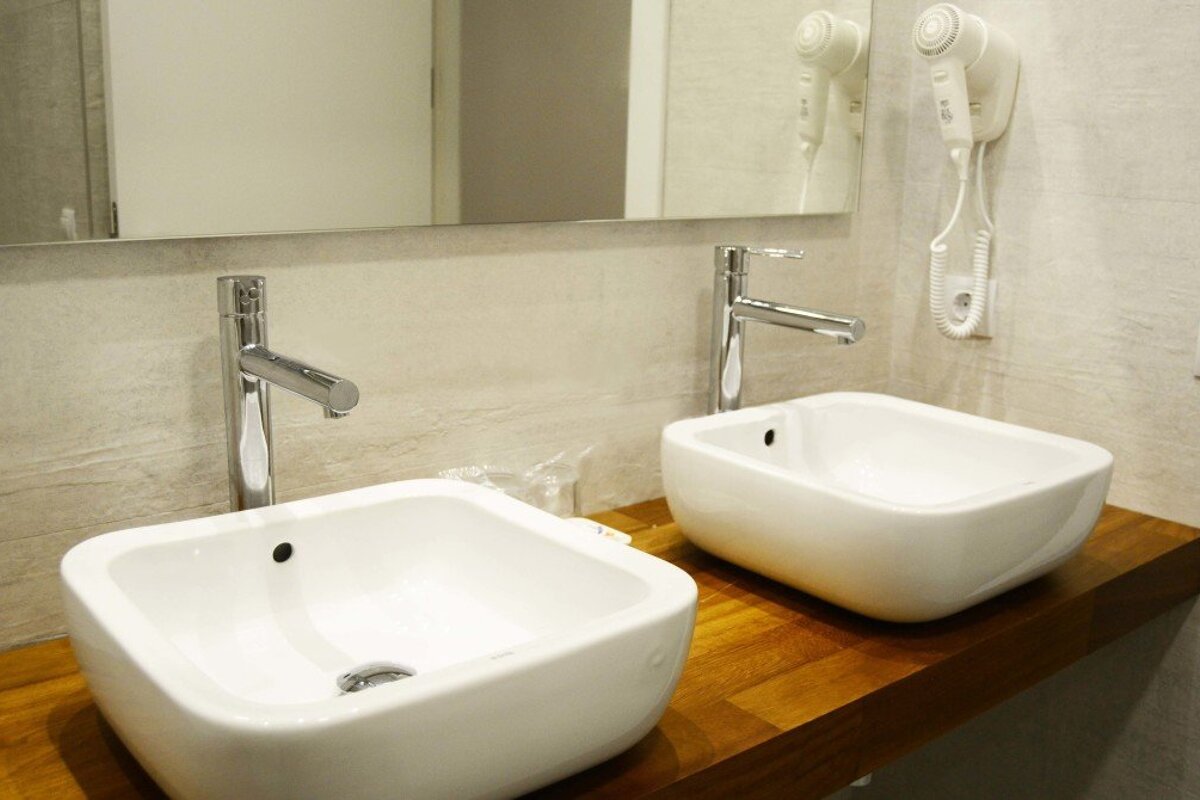 Son Menut Hotel, Mallorca bathroom