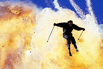5 Brilliant Hollywood Ski Scenes