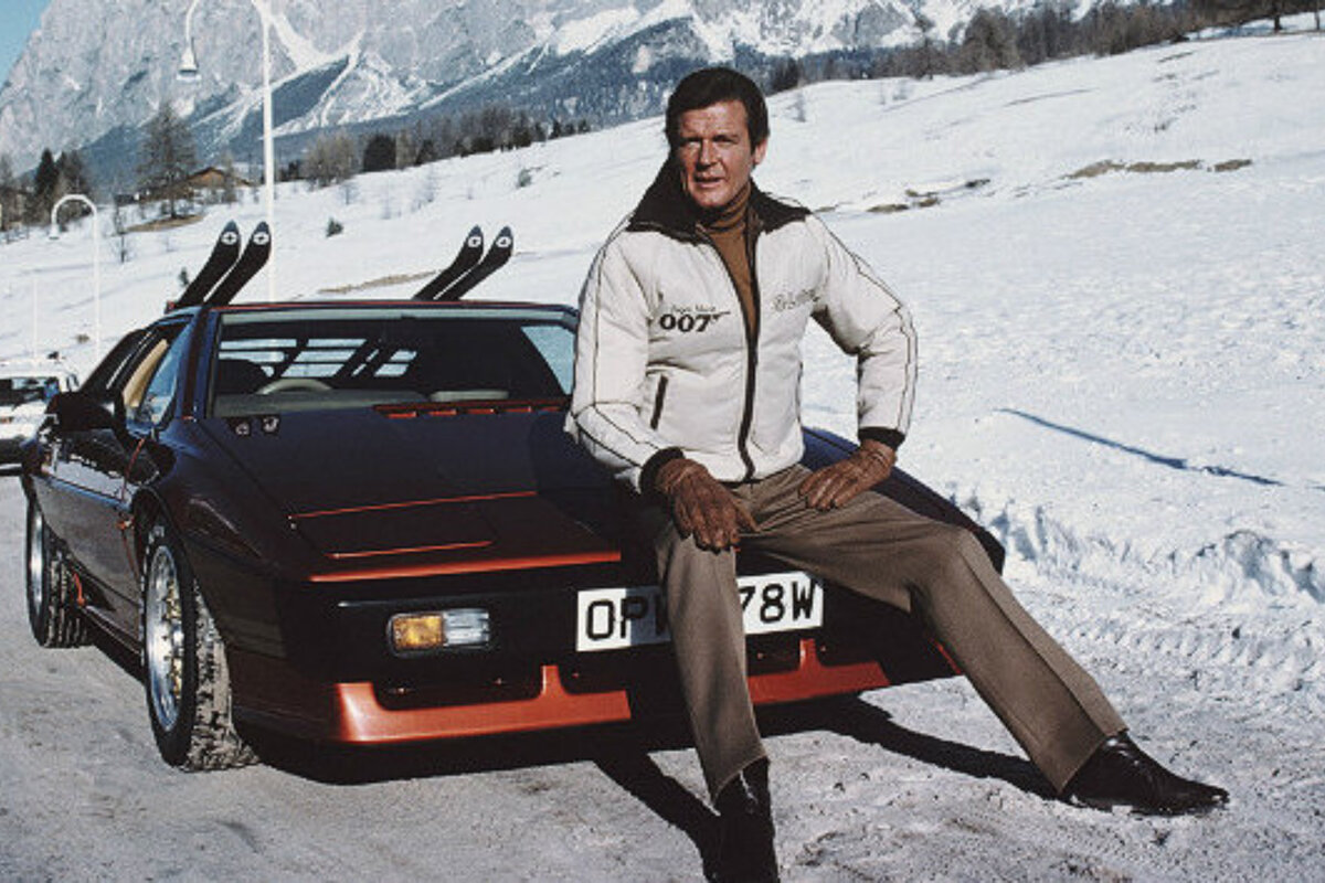 5 Brilliant Hollywood Ski Scenes