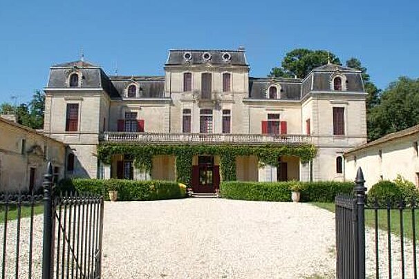 Chateau near Bordeaux, Bordeaux Area chateau