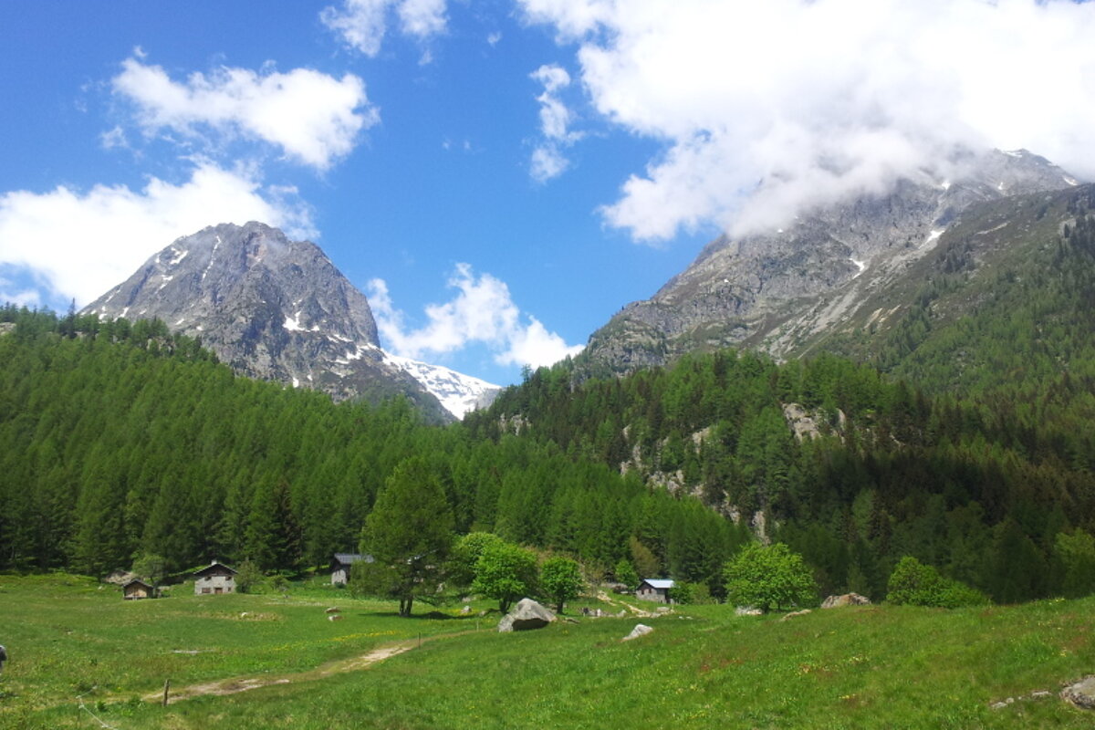 Le Buet to Refuge de la Pierre a Berard