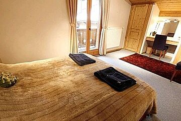 Des Amis Chalet, Les Prodains double bedroom