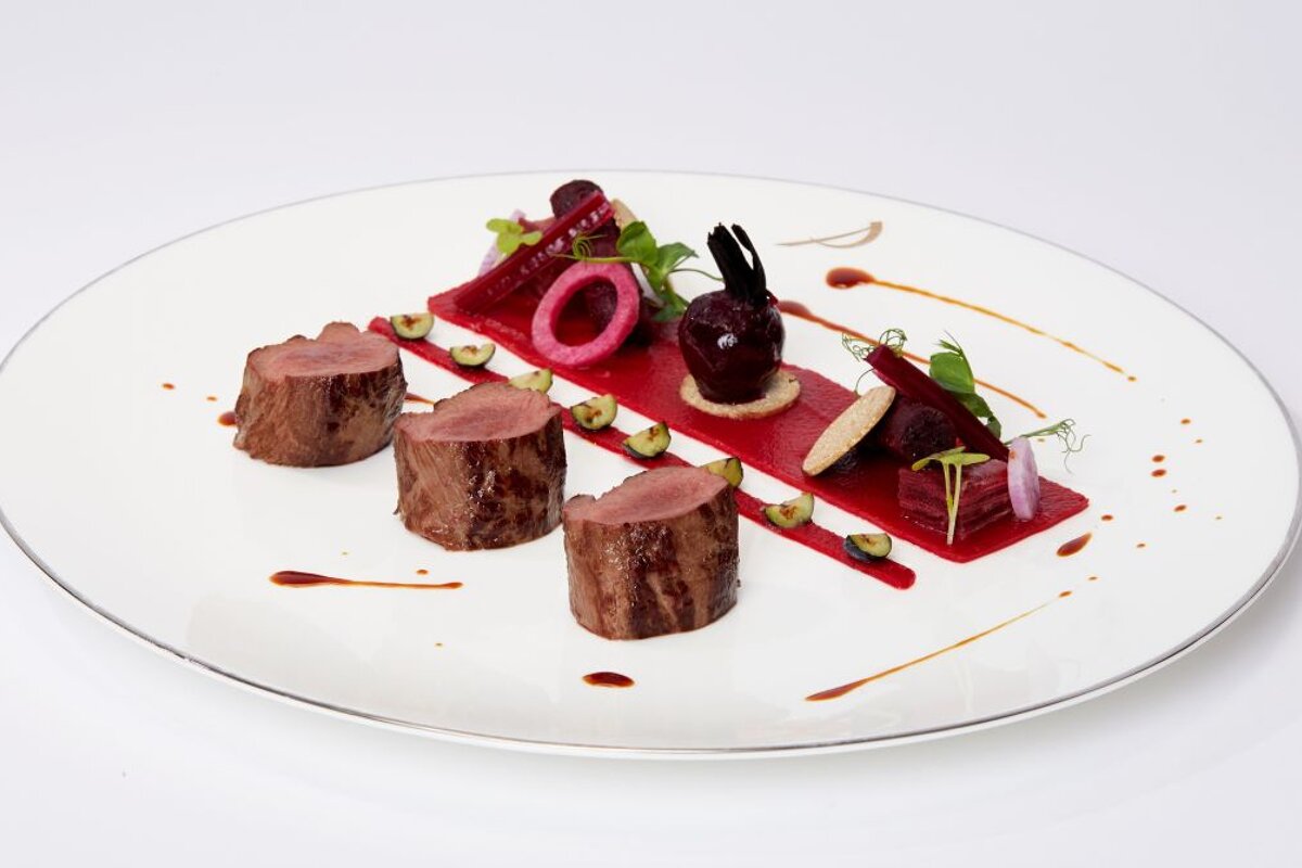 Le 1850 Be Organic Restaurant, Courchevel 1850 style of cuisine