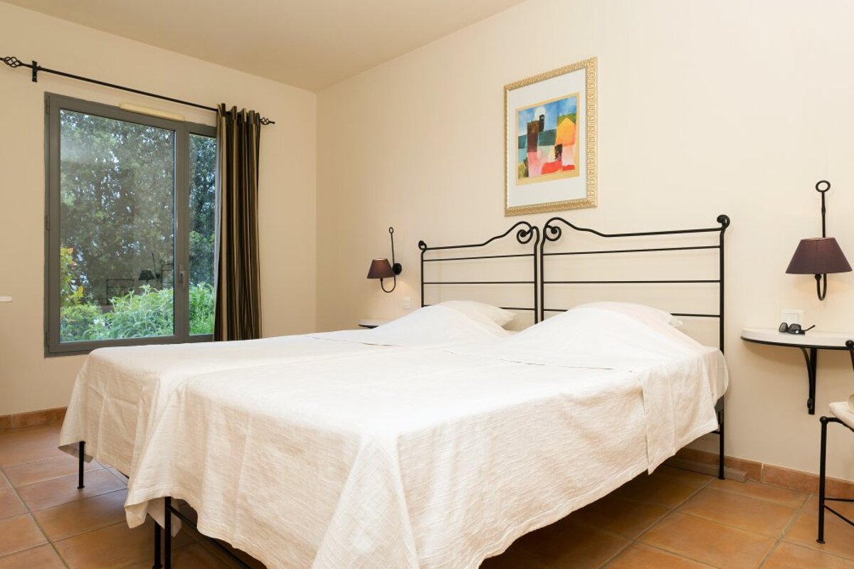 Provence Country Club - 1 Bed Apartment, Luberon twin room 