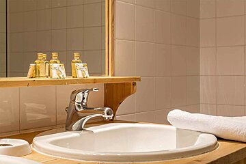 Alpina Lodge 1 Bed 4-Person Apartment, Val d'Isere - Centre