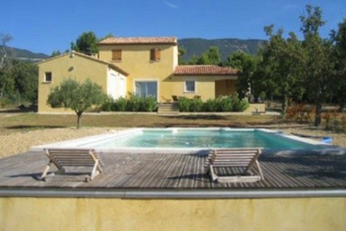 Comfortable Villa, Cucuron exterior