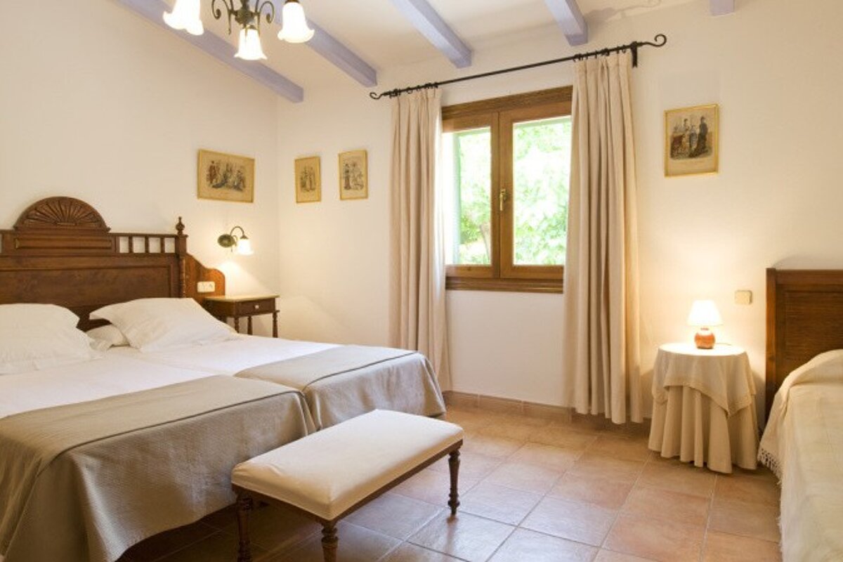 Sa Torre Finca Hotel, Santa Eugenia double bedroom