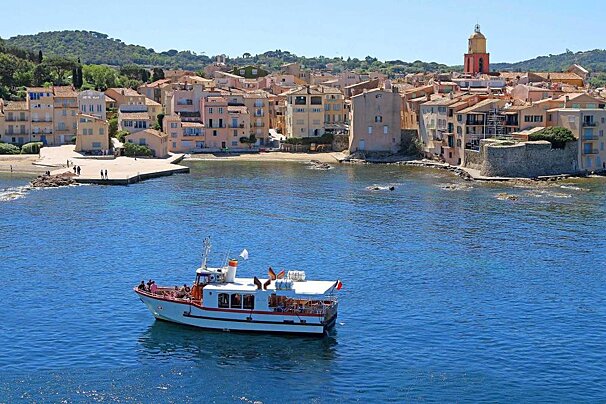 Saint Tropez to Baie des Canoubiers Boat Trip exterior