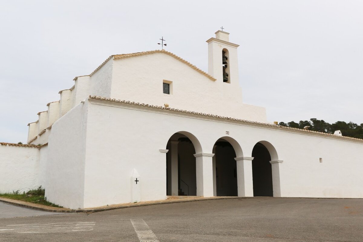 the church of sant mateu ibiza