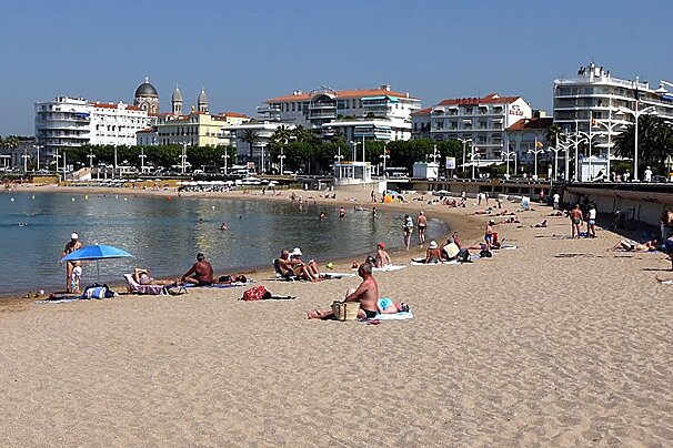 St Raphael