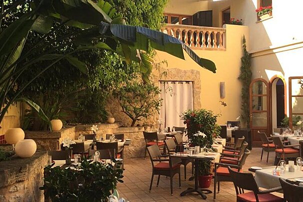 Trespais Restaurant & Bar, Port d'Andratx restaurant terrasse
