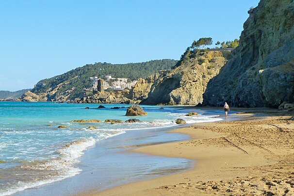 aguas blancas beach ibiza