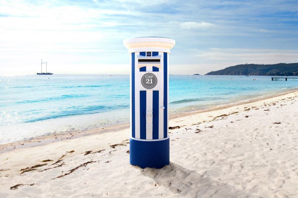 Cap 21 Les Murenes Beach Club, Saint Tropez beach