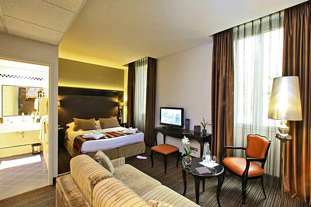 Plaza Madeleine Hotel & Spa, Sarlat-la-Caneda double bedroom