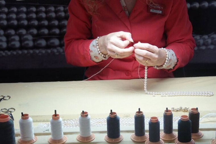 About Arts & Crafts in 
