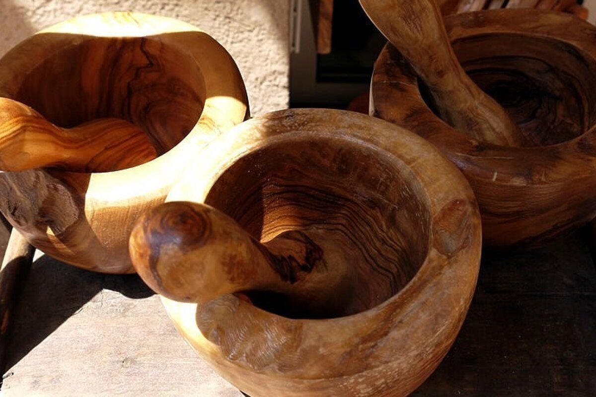 3 wooden olive bowls with grinders